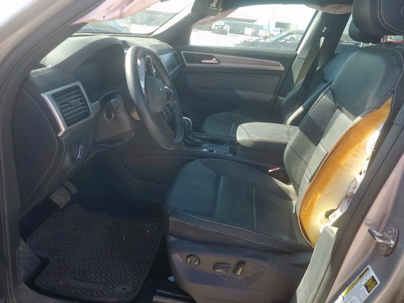 1V2WE2CA3NC203268 - 2022 VOLKSWAGEN ATLAS CROS SE SILVER photo 7