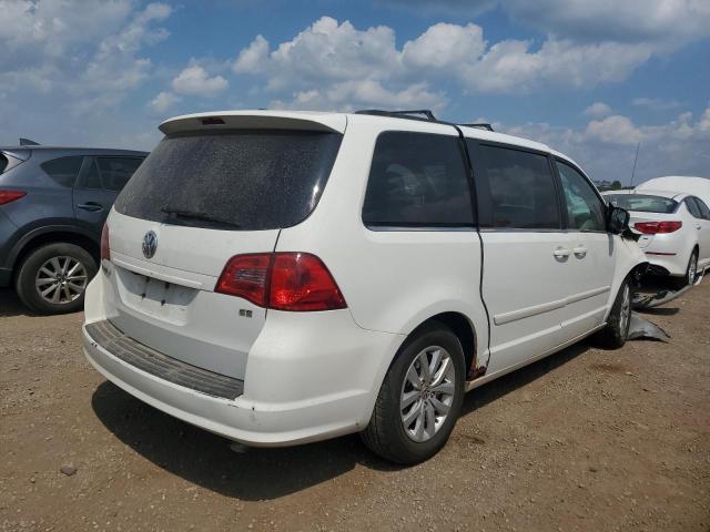 2C4RVABG1CR222338 - 2012 VOLKSWAGEN ROUTAN SE WHITE photo 3