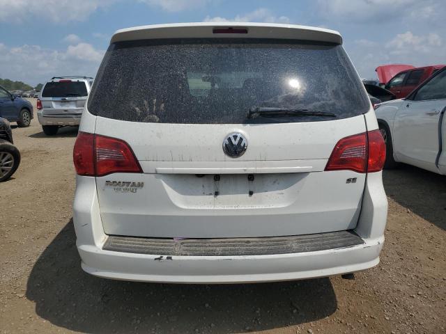 2C4RVABG1CR222338 - 2012 VOLKSWAGEN ROUTAN SE WHITE photo 6