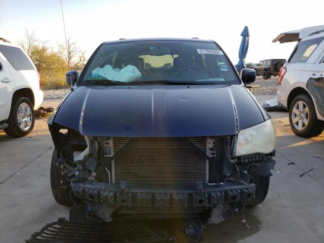 2C4RC1BG6ER165739 - 2014 CHRYSLER TOWN & COU TOURING BLUE photo 5