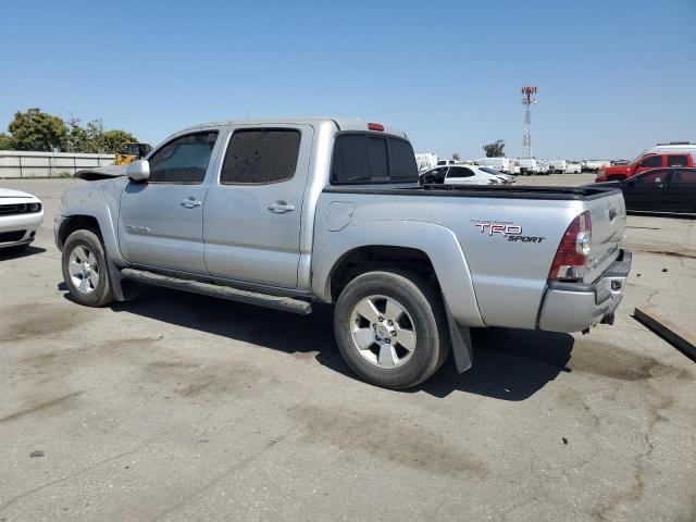 5TEJU4GN8AZ671693 - 2010 TOYOTA TACOMA DOUBLE CAB PRERUNNER SILVER photo 2