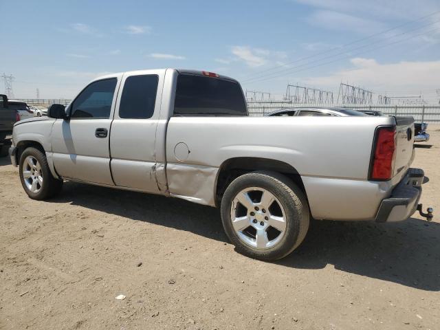 1GCEC19X84Z205960 - 2004 CHEVROLET SILVERADO C1500 银色 照片 2