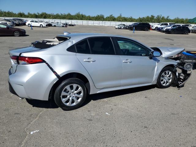 5YFB4MDE3SP334509 - 2025 TOYOTA COROLLA LE SILVER photo 3