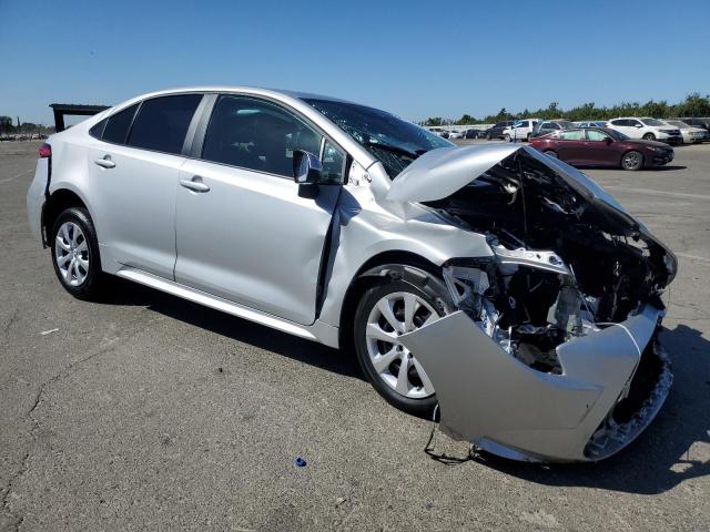 5YFB4MDE3SP334509 - 2025 TOYOTA COROLLA LE SILVER photo 4