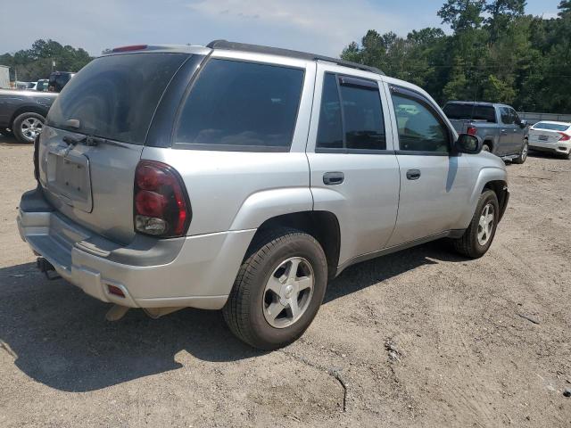 1GNDS13S452162960 - 2005 CHEVROLET TRAILBLAZE LS SILVER photo 3