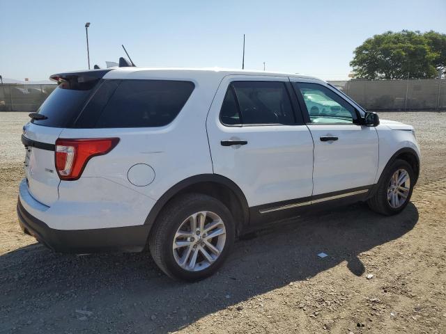 1FM5K8AR4HGB55032 - 2017 FORD EXPLORER POLICE INTERCEPTOR 白色 照片 3