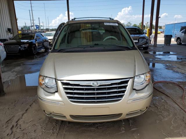 2C4GP54L55R508053 - 2005 CHRYSLER TOWN & COU TOURING 棕色 照片 5