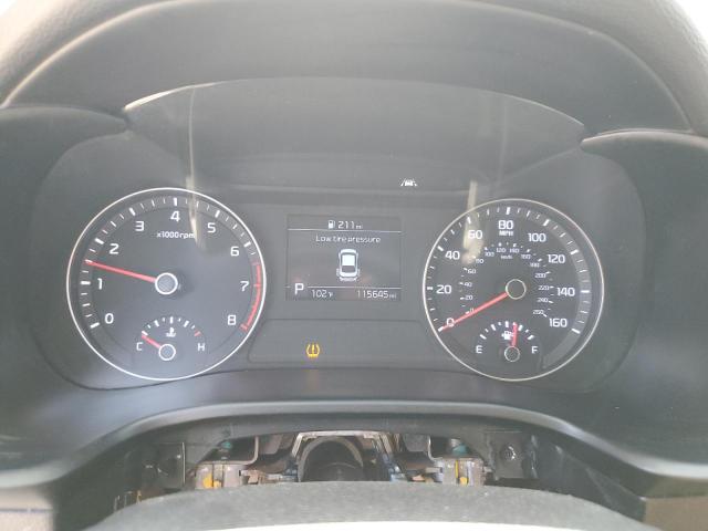 3KPF24AD0KE117729 - 2019 KIA FORTE FE 银色 照片 9