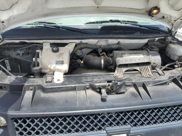 1GCFG15X281195512 - 2008 CHEVROLET EXPRESS G1 WHITE photo 12