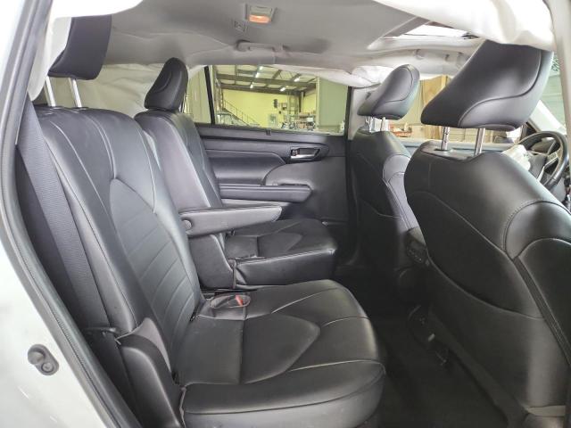 5TDHZRBH3NS226747 - 2022 TOYOTA HIGHLANDER XLE Beyaz fotoğraf 11