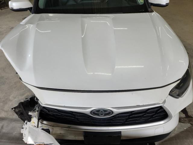 5TDHZRBH3NS226747 - 2022 TOYOTA HIGHLANDER XLE Beyaz fotoğraf 12