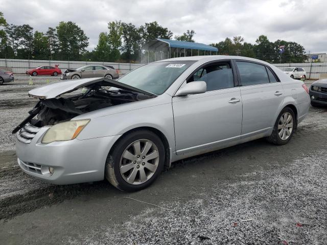 2006 TOYOTA AVALON XL, 
