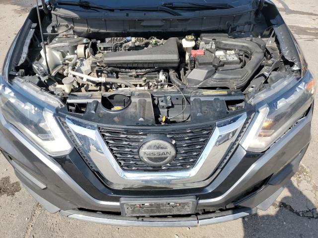 KNMAT2MV2JP577585 - 2018 NISSAN ROGUE S Szary zdjęcie 12