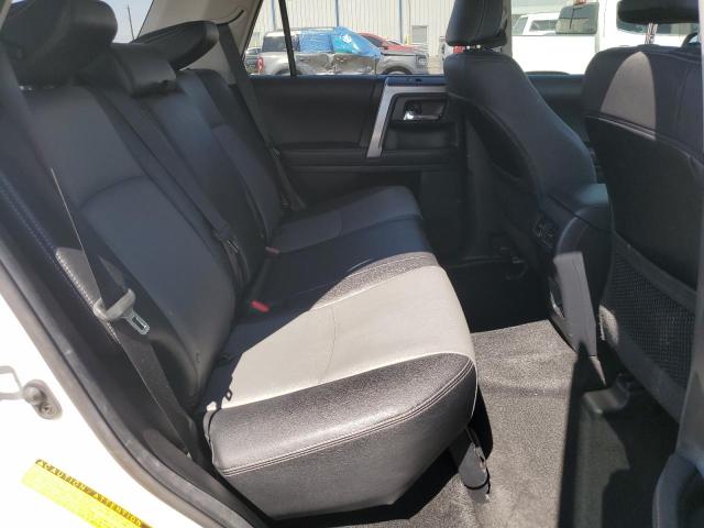 JTEFU5JR6R5306530 - 2024 TOYOTA 4RUNNER SR5 WHITE photo 11