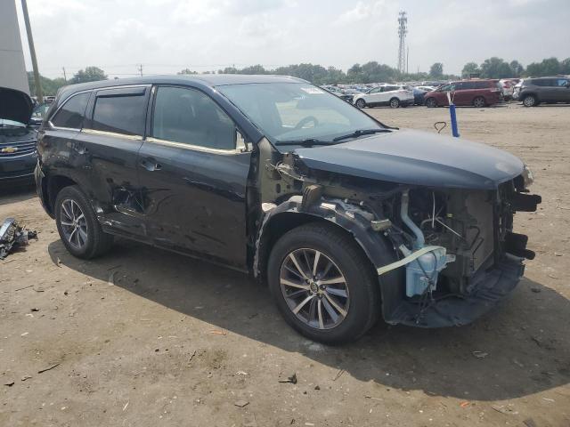 5TDKZRFH3JS536892 - 2018 TOYOTA HIGHLANDER SE შავი ფოტო 4