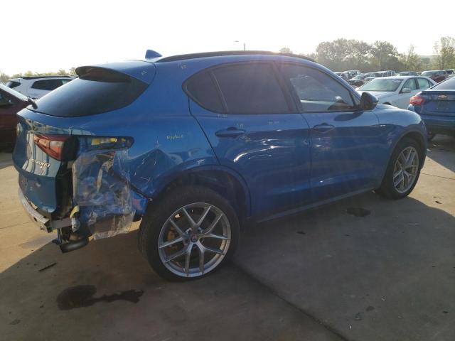 ZASFAKNN1J7B96733 - 2018 ALFA ROMEO STELVIO TI SPORT BLUE photo 3