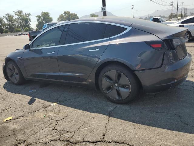 5YJ3E1EA0JF155625 - 2018 TESLA MODEL 3 灰色 照片 2