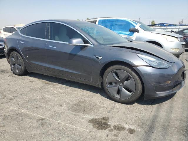 5YJ3E1EA0JF155625 - 2018 TESLA MODEL 3 灰色 照片 4