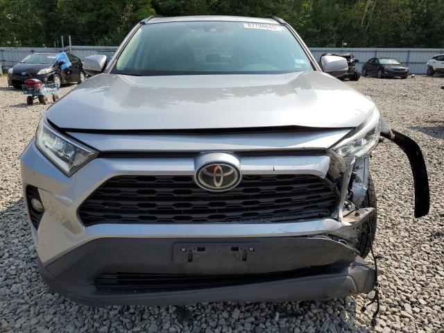 2T3P1RFV5KW055223 - 2019 TOYOTA RAV4 XLE SILVER photo 5