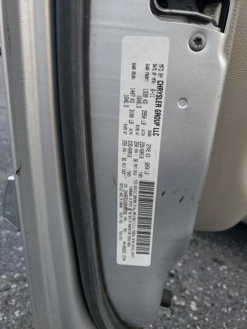 2A4RR5DG6BR785936 - 2011 CHRYSLER TOWN & COU TOURING Argent photo 14