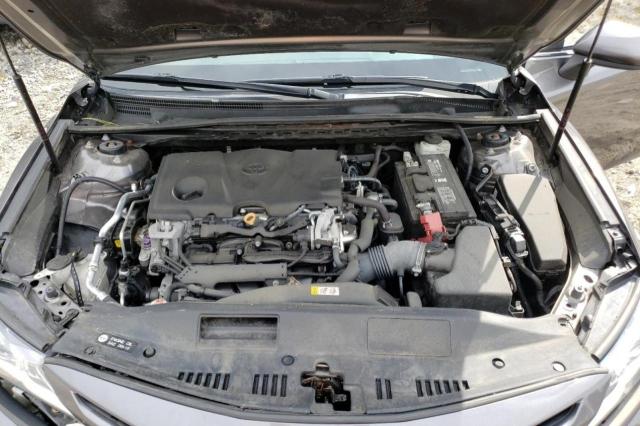 4T1B11HK8JU673271 - 2018 TOYOTA CAMRY L GRAY photo 11