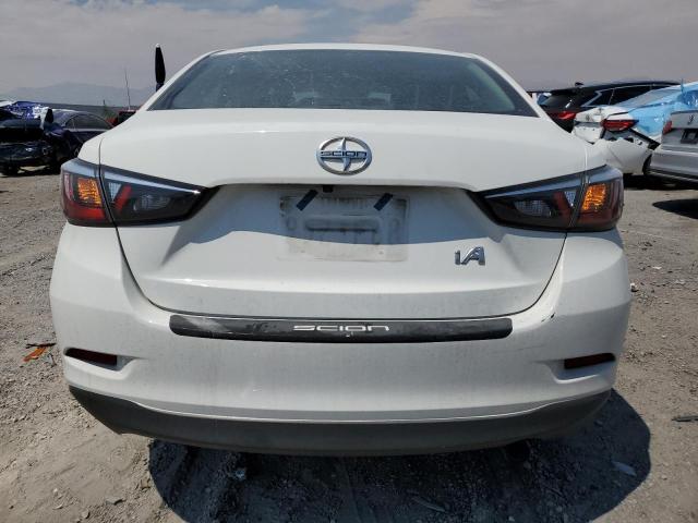 3MYDLBZV4GY136877 - 2016 TOYOTA SCION IA WHITE photo 6