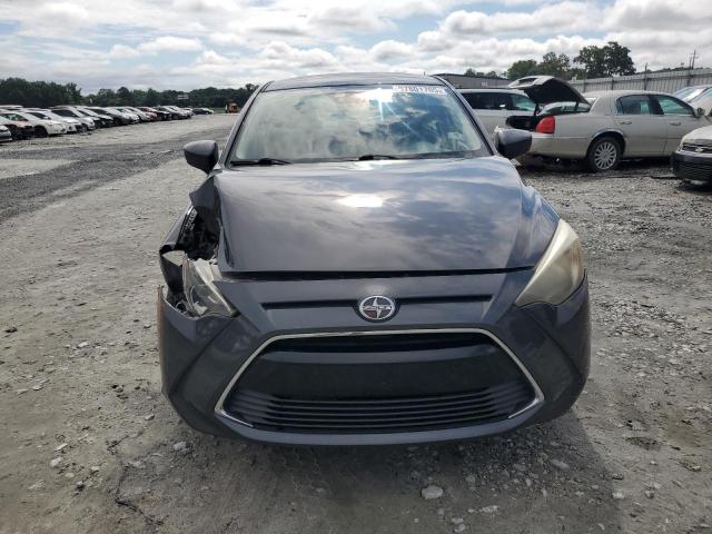 3MYDLBZV7GY101766 - 2016 TOYOTA SCION IA GRAY photo 5