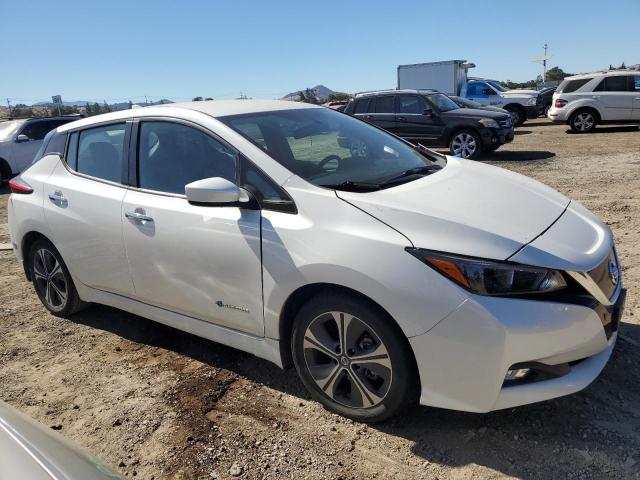 1N4AZ1CP4KC306313 - 2019 NISSAN LEAF S WHITE photo 4