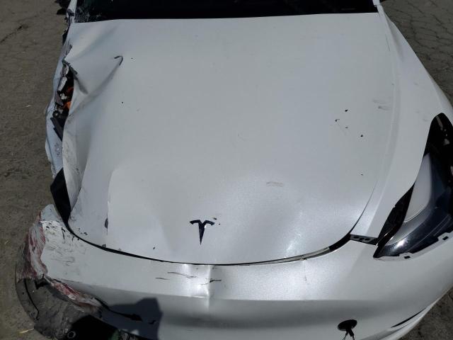 7SAYGDEF7NF396121 - 2022 TESLA MODEL Y WHITE photo 11