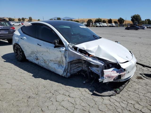 7SAYGDEF7NF396121 - 2022 TESLA MODEL Y WHITE photo 4