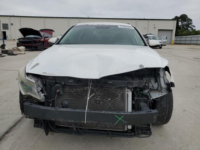 5XXGT4L34JG199900 - 2018 KIA OPTIMA LX WHITE photo 5