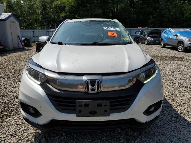 3CZRU6H57KM727564 - 2019 HONDA HR-V EX WHITE photo 5