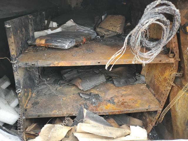 ZFBHRFBB9K6N12899 - 2019 RAM PROMASTER SLT Білий фото 11