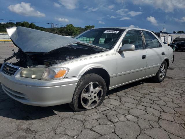 2001 TOYOTA CAMRY LE, 