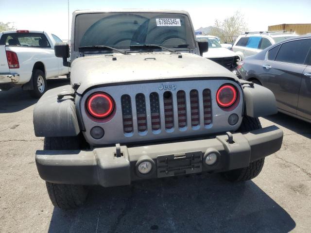 1C4HJWDG1JL840038 - 2018 JEEP WRANGLER U SPORT GRAY photo 5