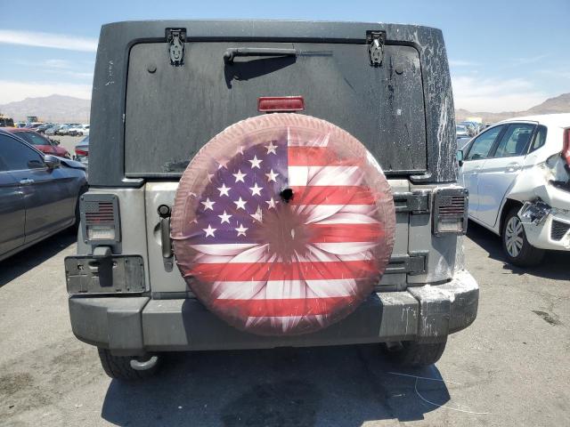 1C4HJWDG1JL840038 - 2018 JEEP WRANGLER U SPORT GRAY photo 6