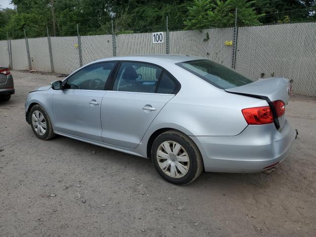 3VWDX7AJXDM304210 - 2013 VOLKSWAGEN JETTA SE 银色 照片 2