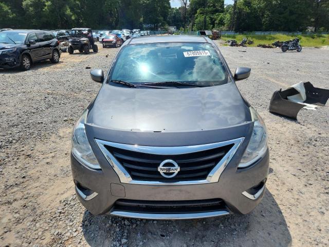 3N1CN7AP6JL877974 - 2018 NISSAN VERSA S ნაცრისფერი ფოტო 5
