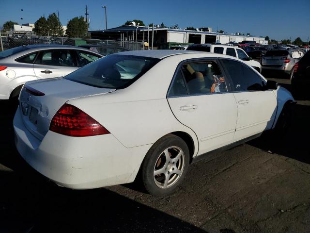 1HGCM56497A080154 - 2007 HONDA ACCORD LX WHITE photo 3