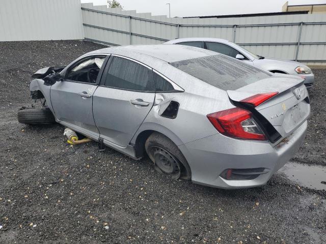 2HGFC2F59JH572036 - 2018 HONDA CIVIC LX ვერცხლისფერი ფოტო 2