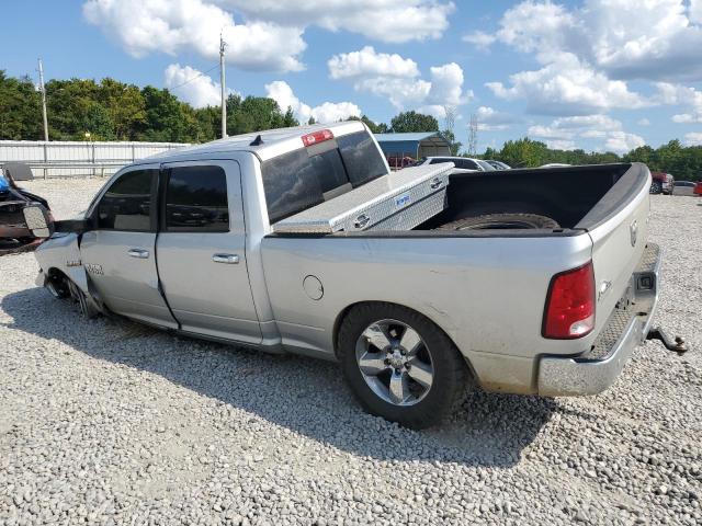 1C6RR7TT0JS259175 - 2018 RAM 1500 SLT SILVER photo 2