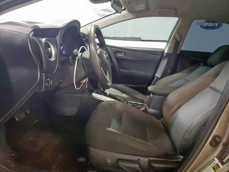 2T1BURHE4JC987890 - 2018 TOYOTA COROLLA L Szary zdjęcie 7