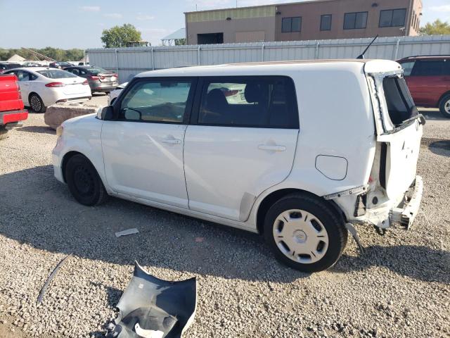 JTLZE4FE4CJ026025 - 2012 TOYOTA SCION XB WHITE photo 2
