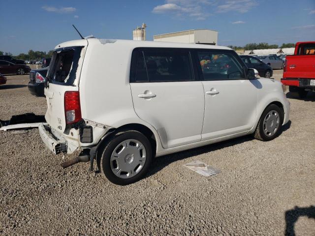 JTLZE4FE4CJ026025 - 2012 TOYOTA SCION XB WHITE photo 3