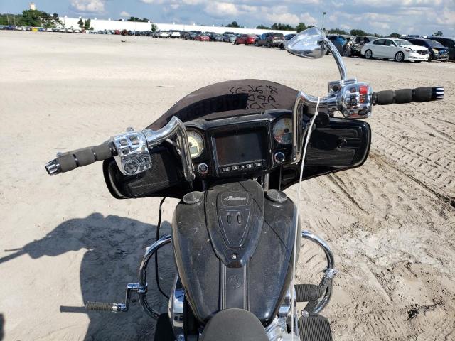 56KTCAAAXH3347308 - 2017 INDIAN MOTORCYCLE CO. CHIEFTAIN BLACK photo 5