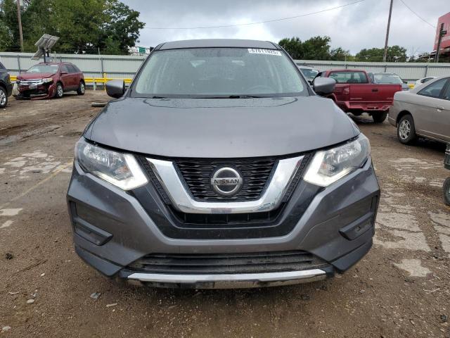 KNMAT2MV8JP583357 - 2018 NISSAN ROGUE S GRAY photo 5