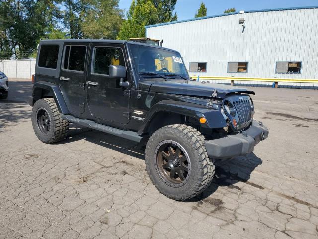 1C4BJWEG2DL687064 - 2013 JEEP WRANGLER U SAHARA შავი ფოტო 4