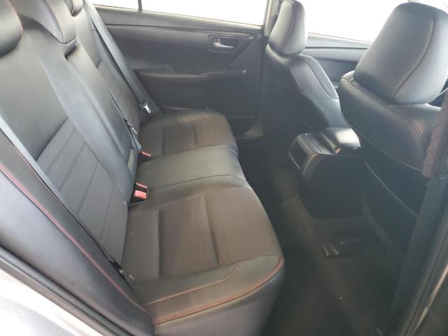 4T1BF1FK7GU592436 - 2016 TOYOTA CAMRY LE SILVER photo 10