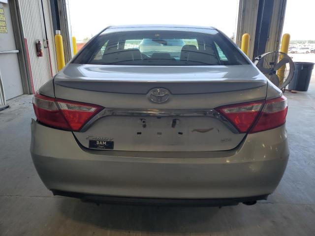 4T1BF1FK7GU592436 - 2016 TOYOTA CAMRY LE SILVER photo 6