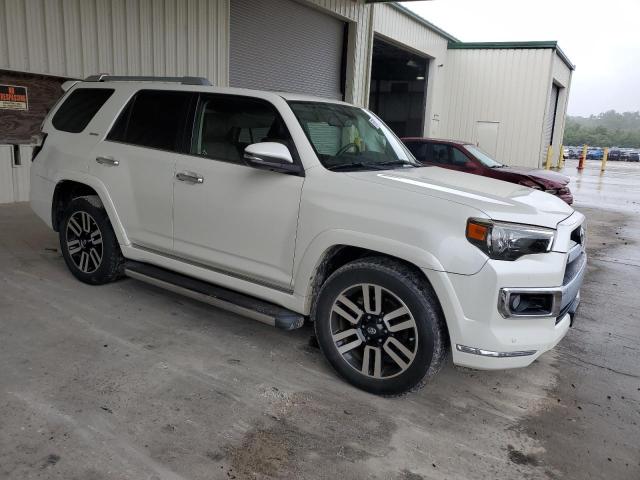 JTEZU5JR4F5084501 - 2015 TOYOTA 4RUNNER SR5 أبيض صورة 4